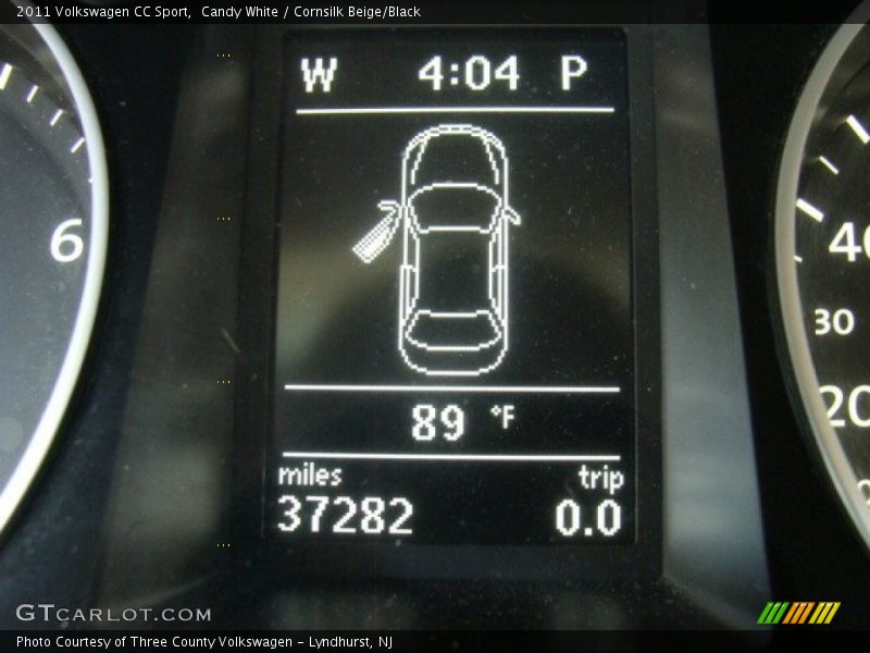 Candy White / Cornsilk Beige/Black 2011 Volkswagen CC Sport