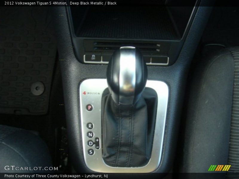 Deep Black Metallic / Black 2012 Volkswagen Tiguan S 4Motion
