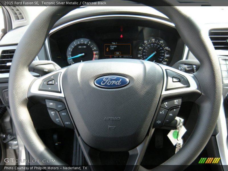 Tectonic Silver Metallic / Charcoal Black 2015 Ford Fusion SE