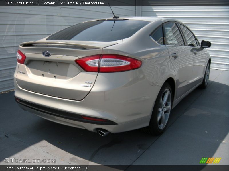 Tectonic Silver Metallic / Charcoal Black 2015 Ford Fusion SE