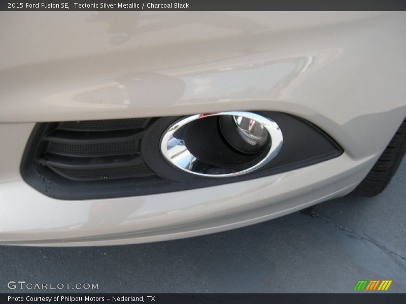 Tectonic Silver Metallic / Charcoal Black 2015 Ford Fusion SE