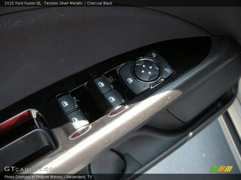 Tectonic Silver Metallic / Charcoal Black 2015 Ford Fusion SE