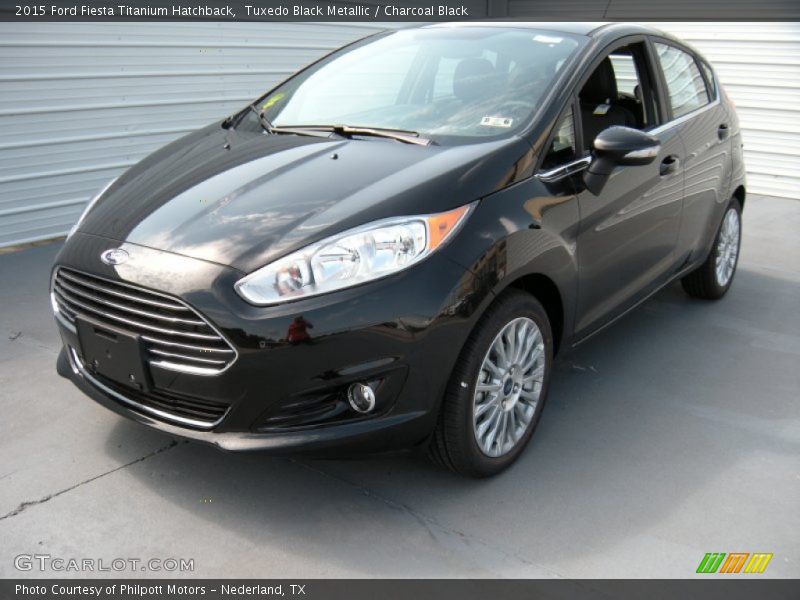 Tuxedo Black Metallic / Charcoal Black 2015 Ford Fiesta Titanium Hatchback