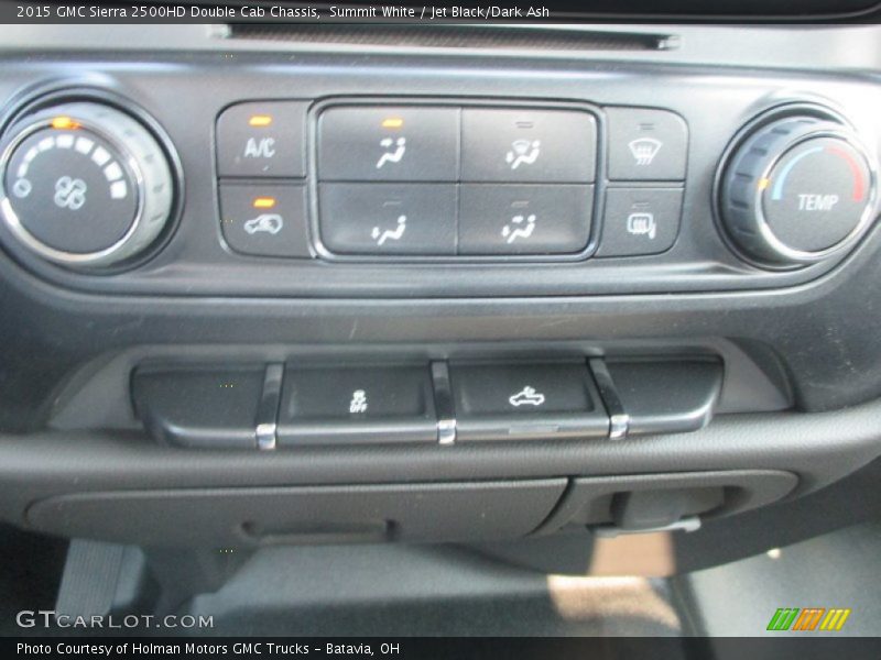 Summit White / Jet Black/Dark Ash 2015 GMC Sierra 2500HD Double Cab Chassis