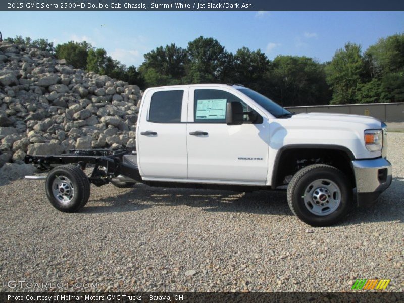  2015 Sierra 2500HD Double Cab Chassis Summit White