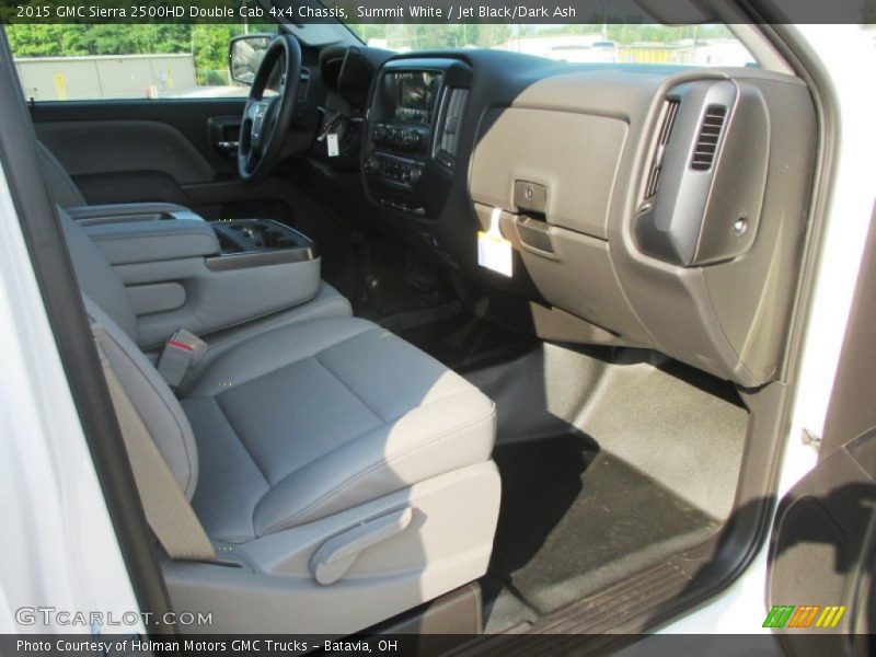 Summit White / Jet Black/Dark Ash 2015 GMC Sierra 2500HD Double Cab 4x4 Chassis