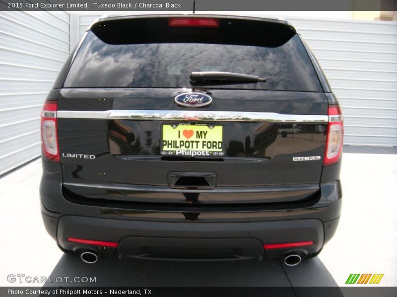 Tuxedo Black / Charcoal Black 2015 Ford Explorer Limited