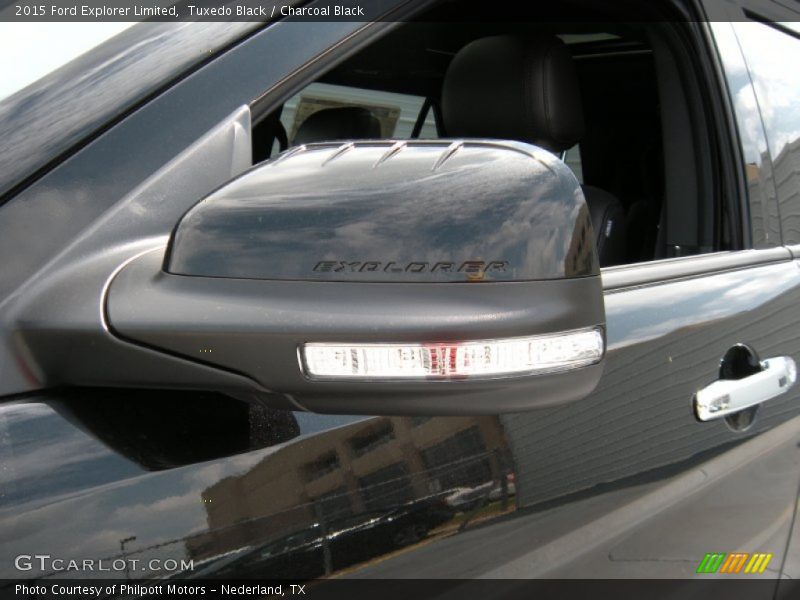 Tuxedo Black / Charcoal Black 2015 Ford Explorer Limited