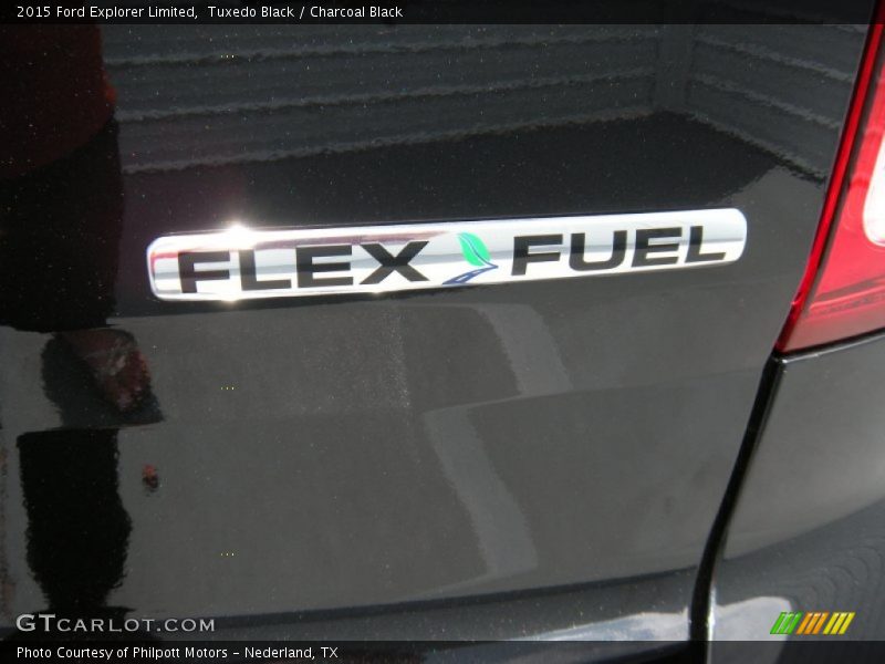 Tuxedo Black / Charcoal Black 2015 Ford Explorer Limited
