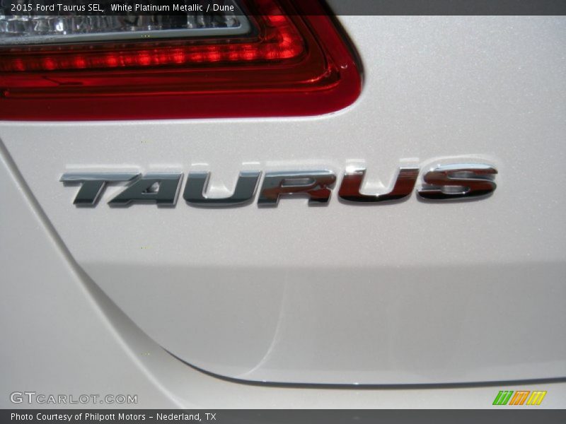  2015 Taurus SEL Logo