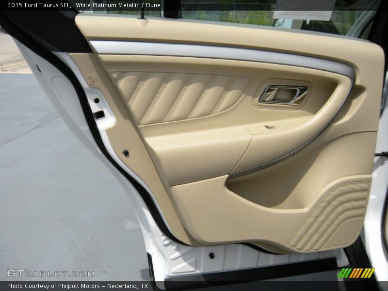 Door Panel of 2015 Taurus SEL