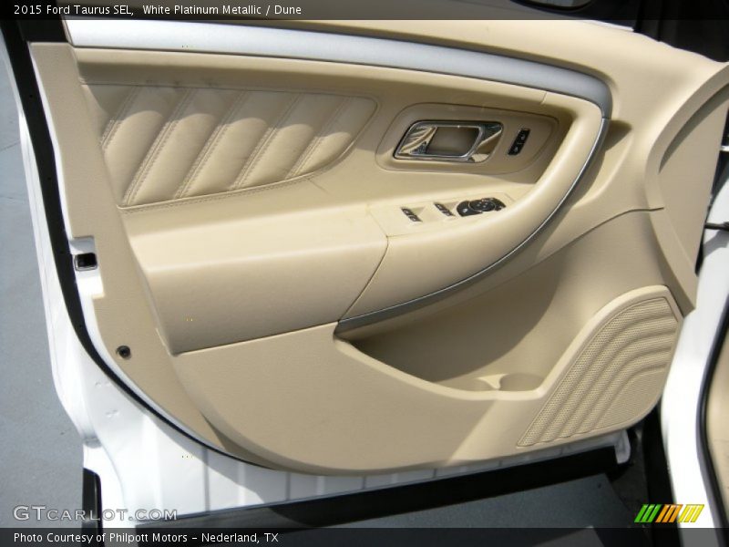 Door Panel of 2015 Taurus SEL