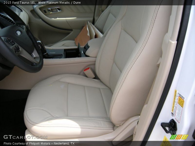 White Platinum Metallic / Dune 2015 Ford Taurus SEL