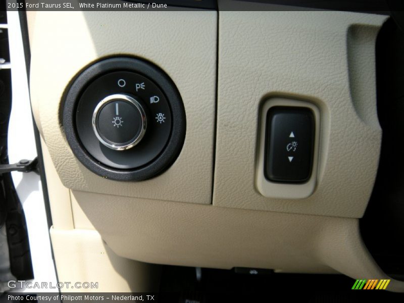 White Platinum Metallic / Dune 2015 Ford Taurus SEL