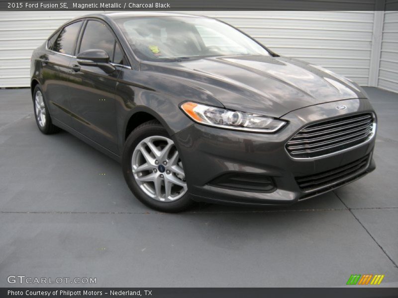 Magnetic Metallic / Charcoal Black 2015 Ford Fusion SE