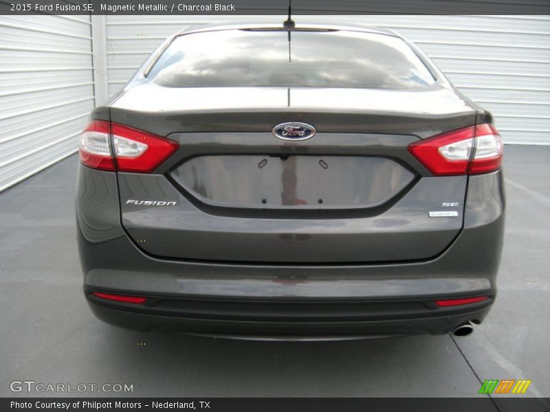  2015 Fusion SE Magnetic Metallic