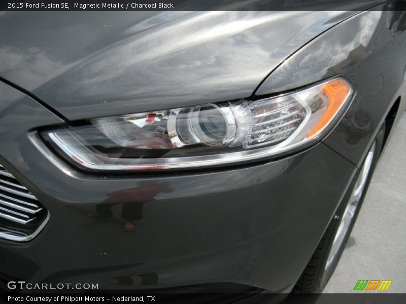 Magnetic Metallic / Charcoal Black 2015 Ford Fusion SE
