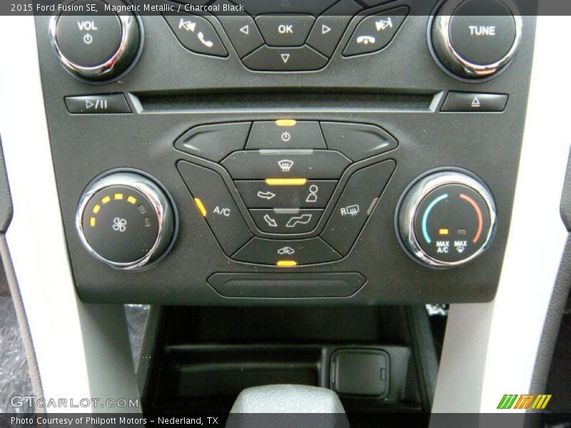 Controls of 2015 Fusion SE