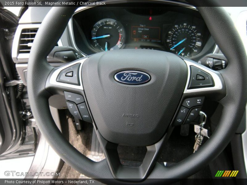  2015 Fusion SE Steering Wheel