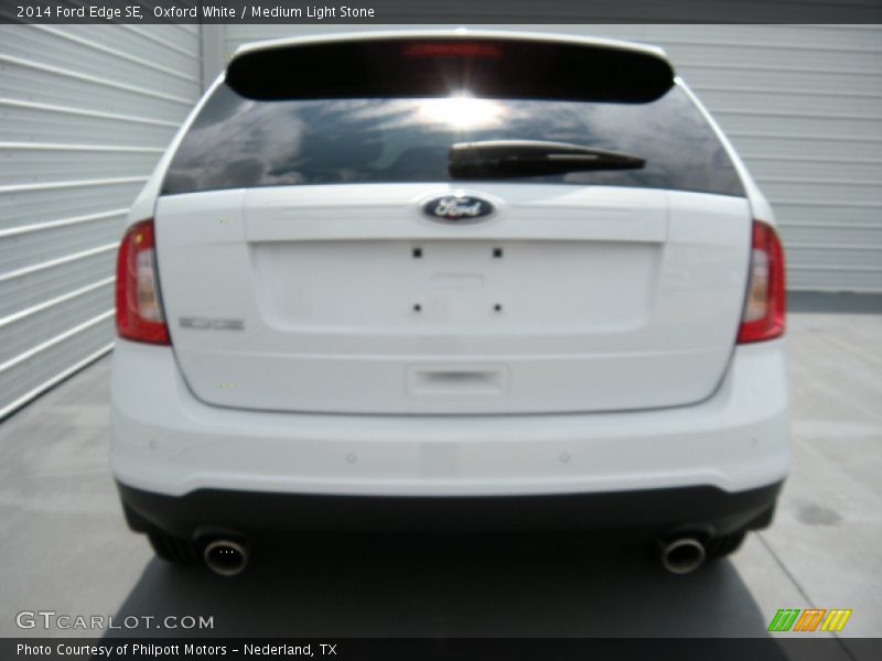 Oxford White / Medium Light Stone 2014 Ford Edge SE