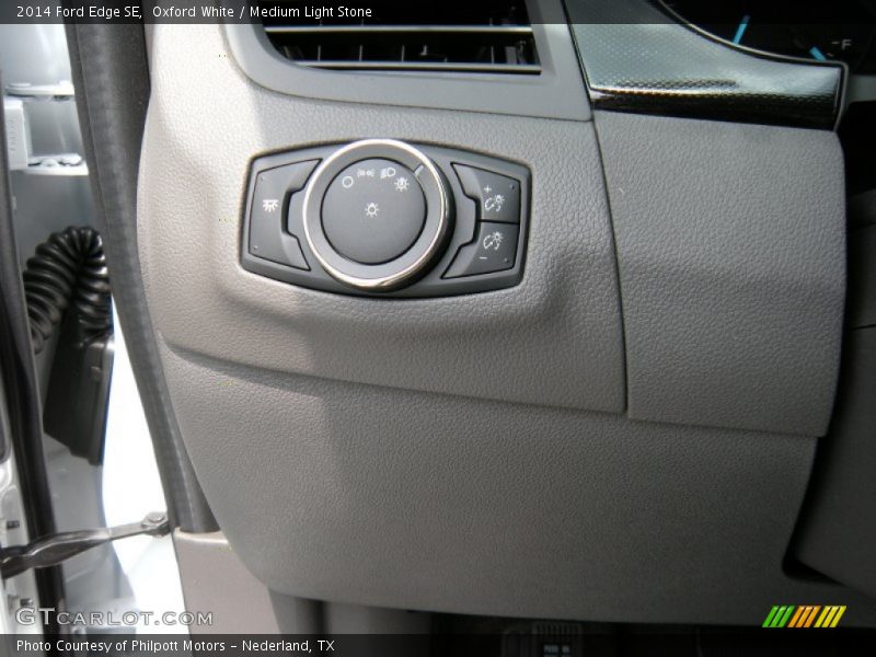 Oxford White / Medium Light Stone 2014 Ford Edge SE