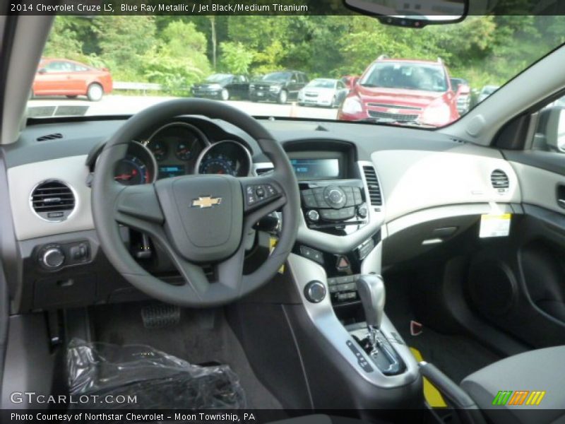 Blue Ray Metallic / Jet Black/Medium Titanium 2014 Chevrolet Cruze LS