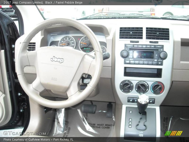 Black / Pastel Pebble Beige 2007 Jeep Compass Limited