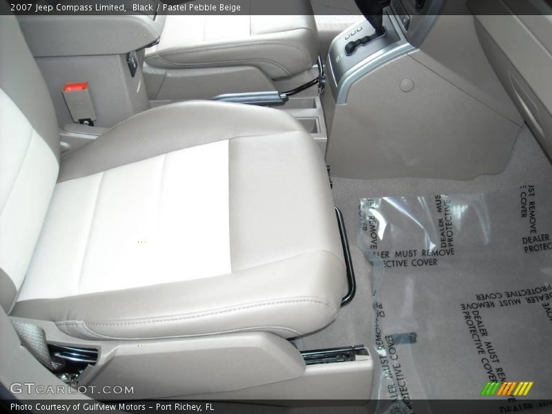 Black / Pastel Pebble Beige 2007 Jeep Compass Limited