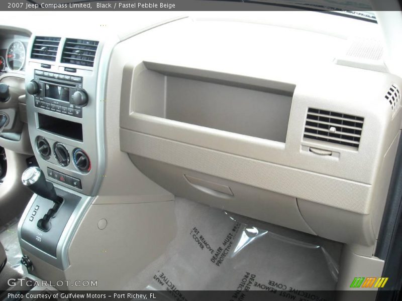 Black / Pastel Pebble Beige 2007 Jeep Compass Limited