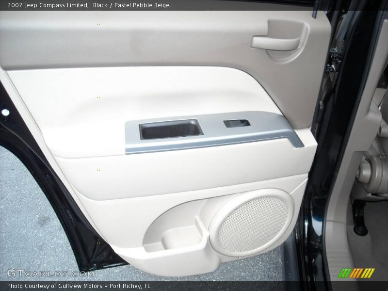 Black / Pastel Pebble Beige 2007 Jeep Compass Limited