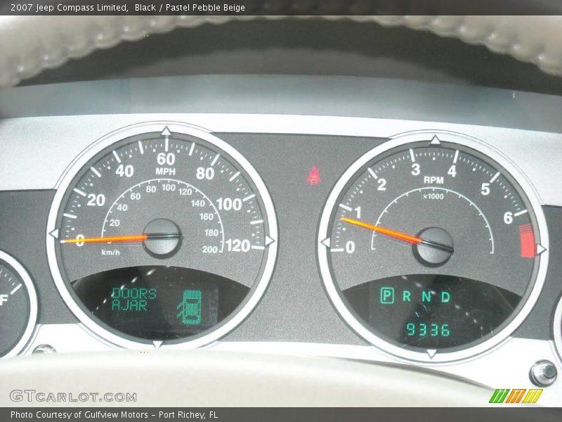 Black / Pastel Pebble Beige 2007 Jeep Compass Limited