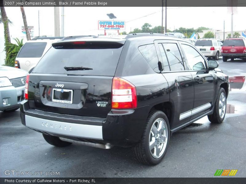 Black / Pastel Pebble Beige 2007 Jeep Compass Limited