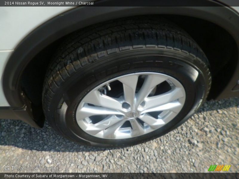 Moonlight White / Charcoal 2014 Nissan Rogue SV