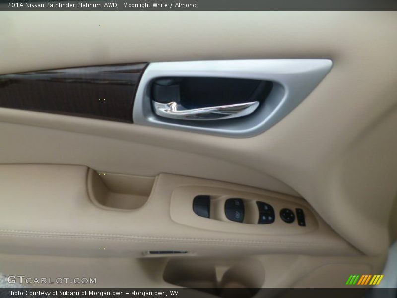 Moonlight White / Almond 2014 Nissan Pathfinder Platinum AWD