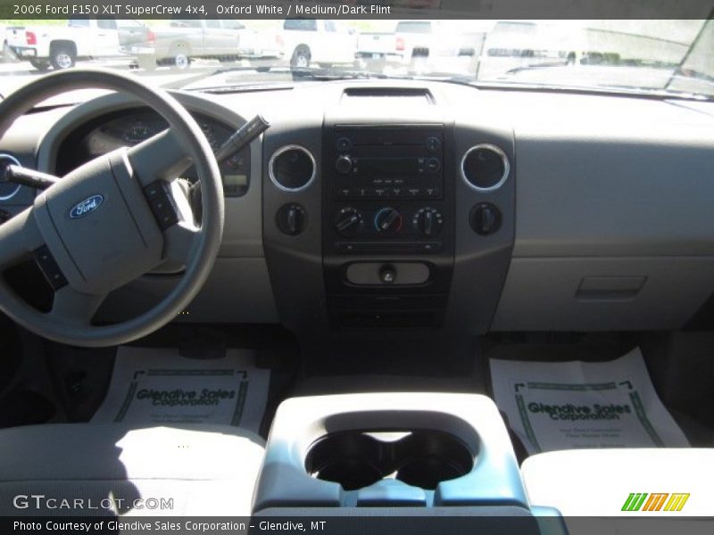 Oxford White / Medium/Dark Flint 2006 Ford F150 XLT SuperCrew 4x4
