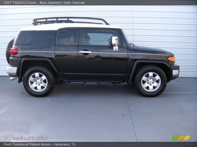 Black Diamond / Dark Charcoal 2007 Toyota FJ Cruiser