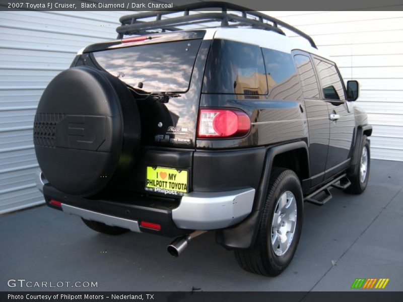 Black Diamond / Dark Charcoal 2007 Toyota FJ Cruiser