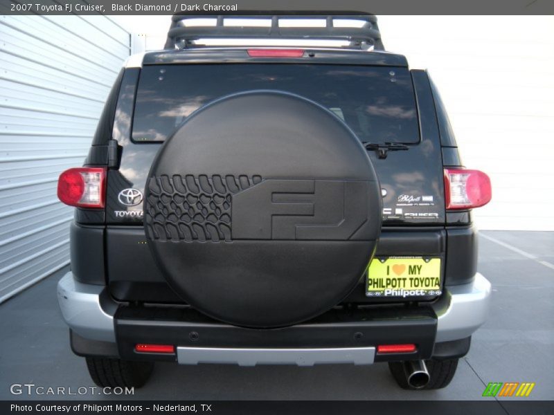 Black Diamond / Dark Charcoal 2007 Toyota FJ Cruiser