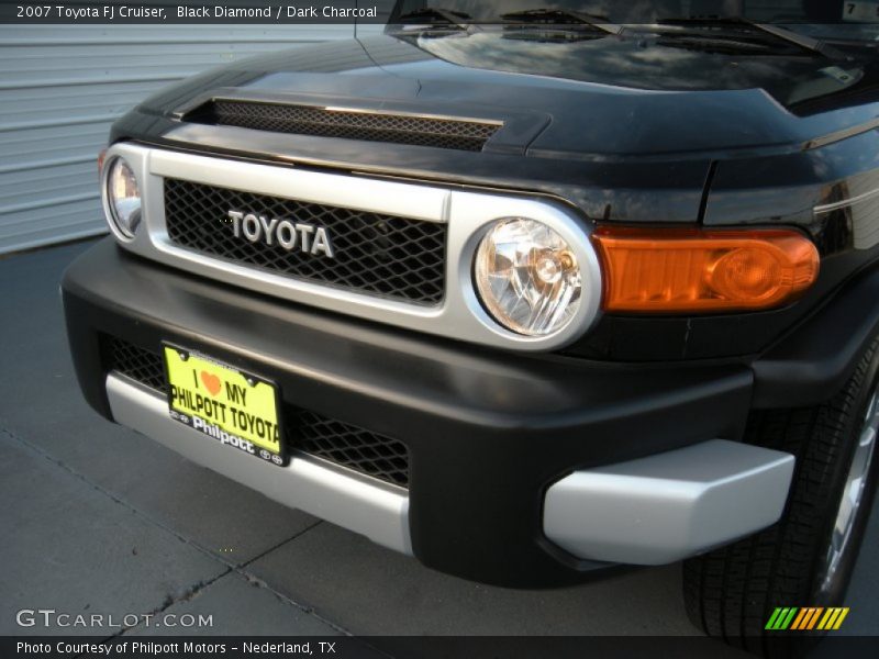 Black Diamond / Dark Charcoal 2007 Toyota FJ Cruiser
