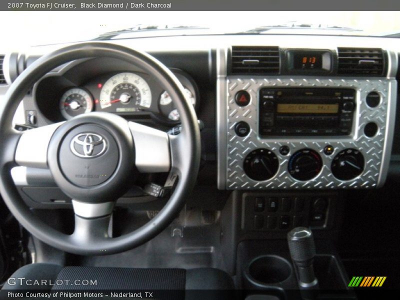 Black Diamond / Dark Charcoal 2007 Toyota FJ Cruiser
