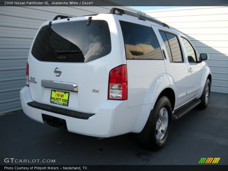 Avalanche White / Desert 2006 Nissan Pathfinder SE