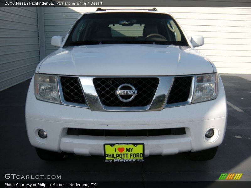 Avalanche White / Desert 2006 Nissan Pathfinder SE