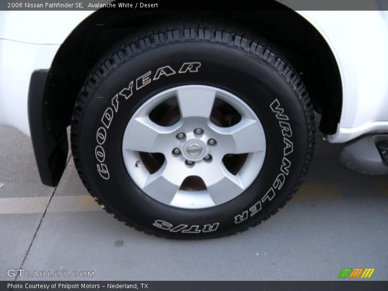 Avalanche White / Desert 2006 Nissan Pathfinder SE