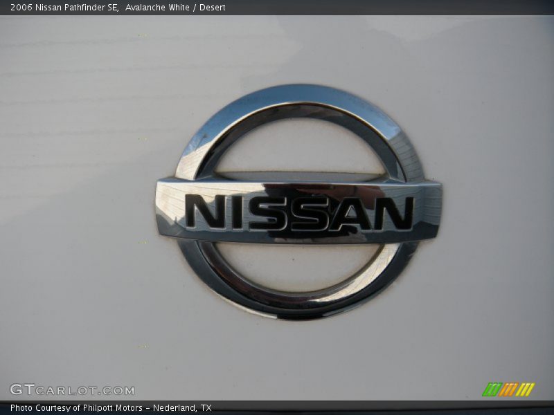 Avalanche White / Desert 2006 Nissan Pathfinder SE