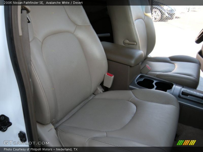 Avalanche White / Desert 2006 Nissan Pathfinder SE