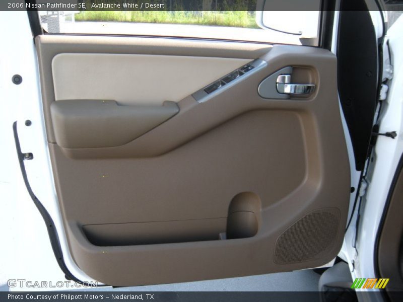 Avalanche White / Desert 2006 Nissan Pathfinder SE