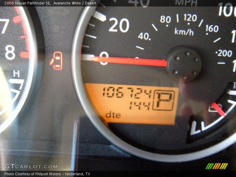 Avalanche White / Desert 2006 Nissan Pathfinder SE