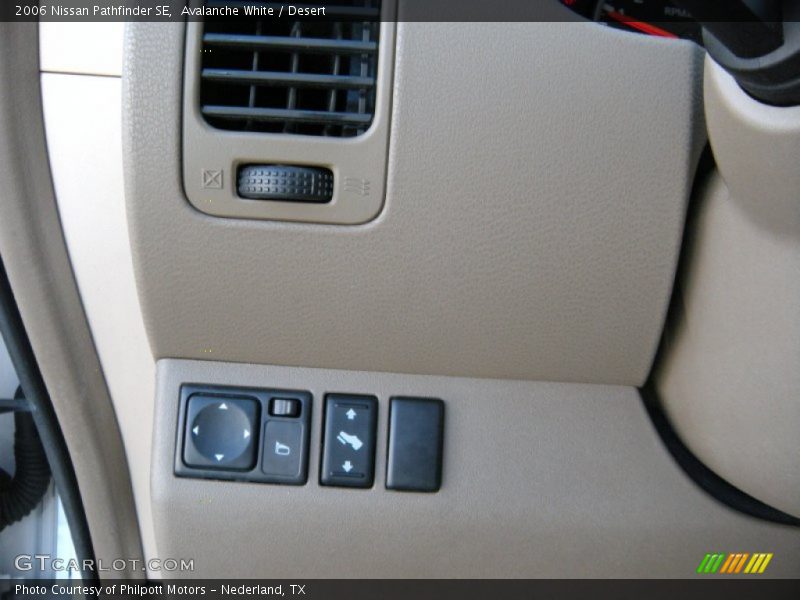 Avalanche White / Desert 2006 Nissan Pathfinder SE