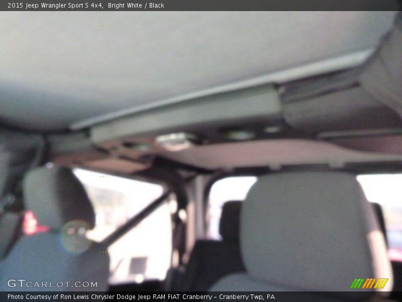 Bright White / Black 2015 Jeep Wrangler Sport S 4x4
