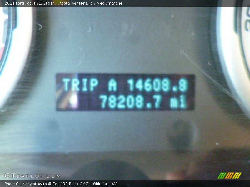 Ingot Silver Metallic / Medium Stone 2011 Ford Focus SES Sedan